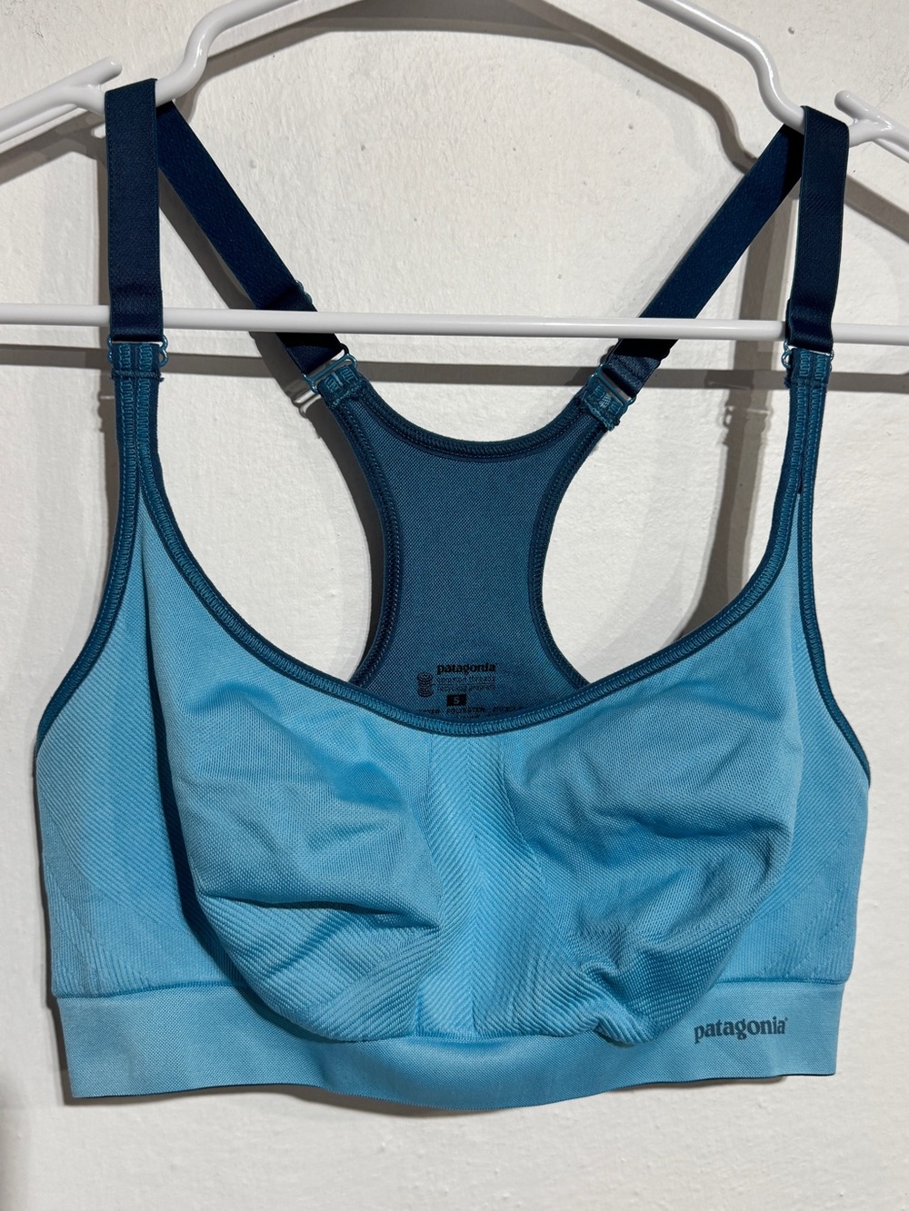 Patagonia Women's Blue Racerback Mesh Sports Bra size small blue